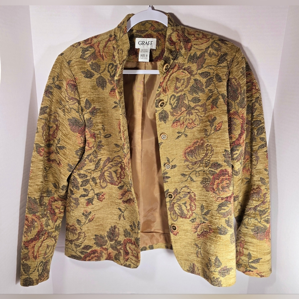 Vintage Chic Size: Small From Graff Tapestry Blaz… - image 1
